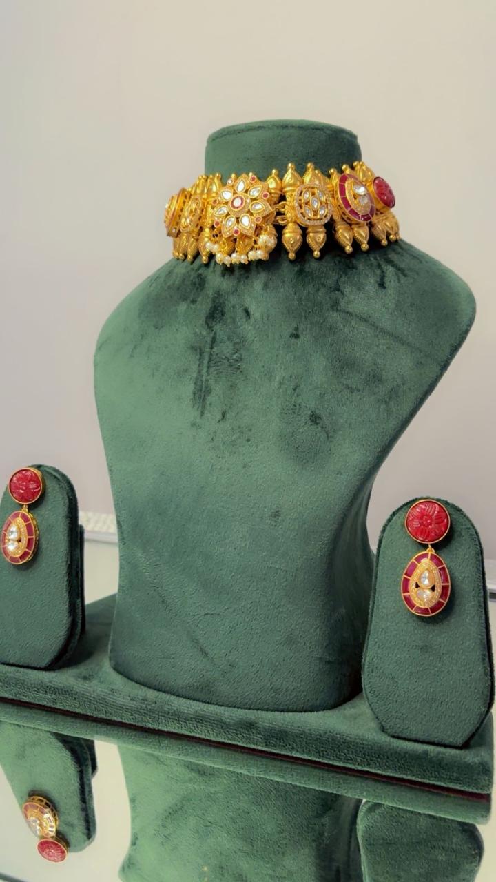 Rajsi Mandala Choker Set