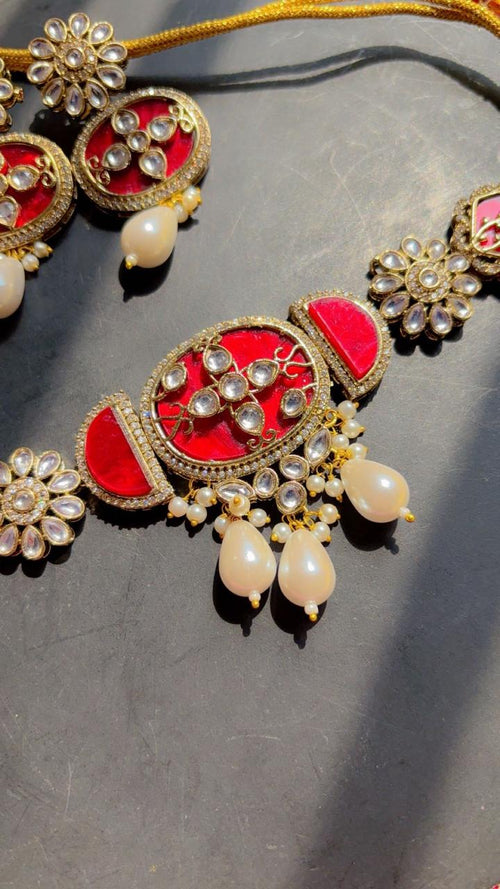 Amrapali MOP Choker Set