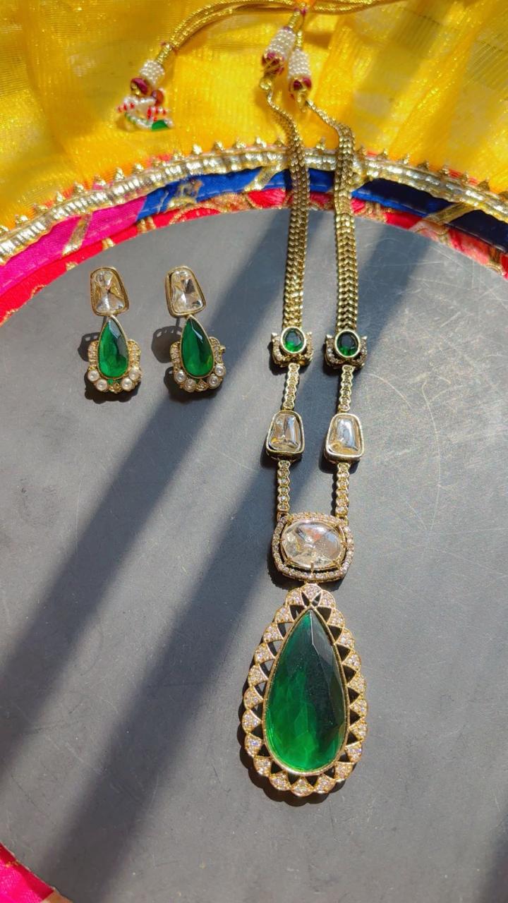 Jade royal Necklace Set