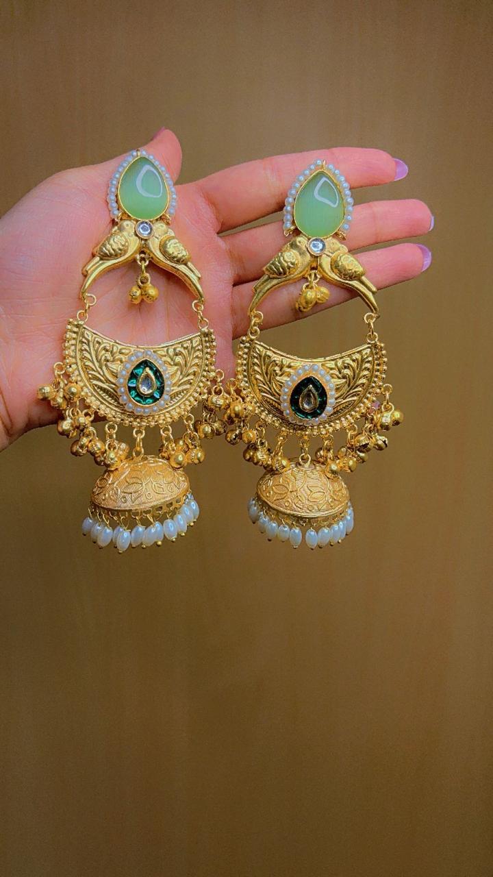 Noor-e-parindey statement jhumkas