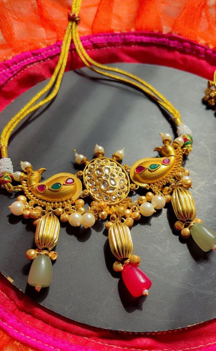MEHR GOLDEN CHOKER