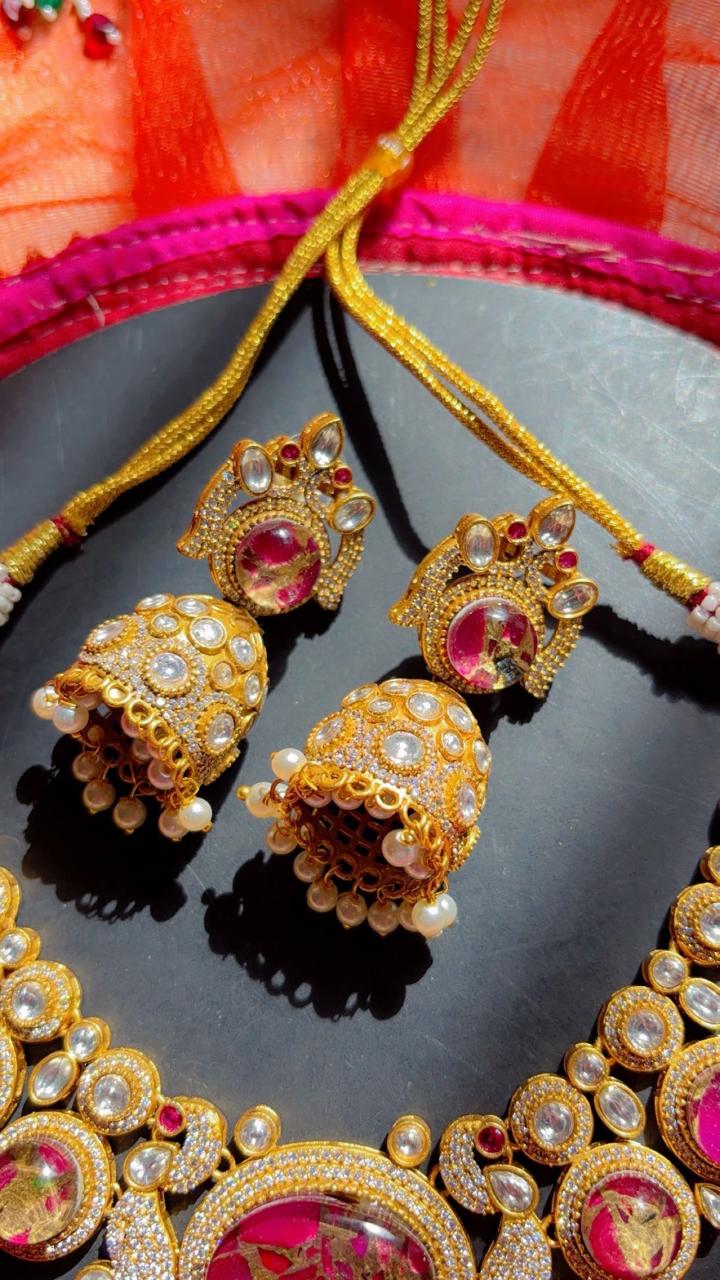 Rasrang Choker Set