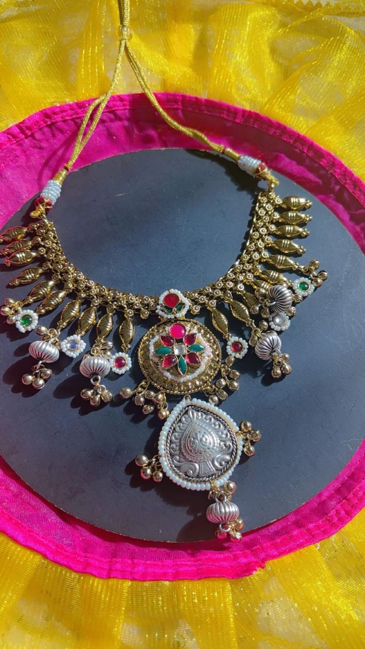 Kanakraj Necklace Set